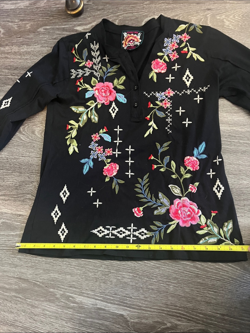 Johnny Was Black Floral Embroidered Long-Sleeve Henley Top GREAT CONDITION XS - Picture 5 of 9